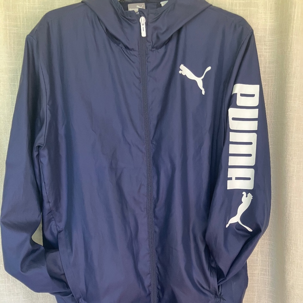 Mens PUMA wind breaker jacket in blue size medium P2P 44 elevated basics.